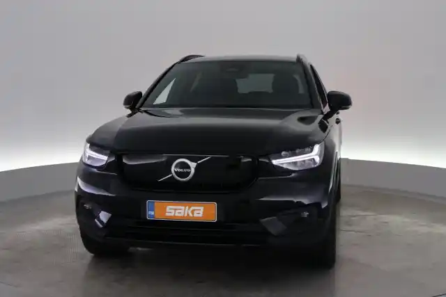 Musta Maastoauto, Volvo XC40 – VAR-95850