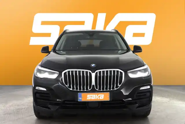 Musta Maastoauto, BMW X5 – VAR-96147