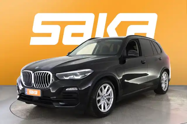 Musta Maastoauto, BMW X5 – VAR-96147