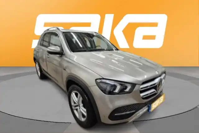 Harmaa Maastoauto, Mercedes-Benz GLE – VAR-96431