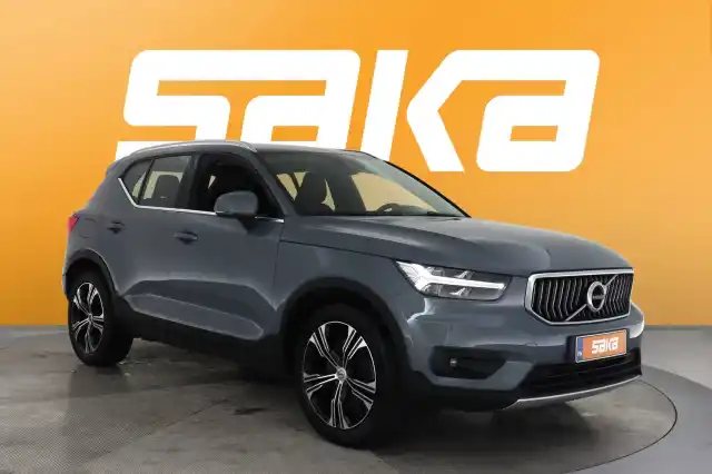 Harmaa Maastoauto, Volvo XC40 – VAR-99053