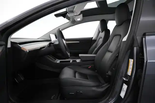 Harmaa Sedan, Tesla Model 3 – VAR-99160