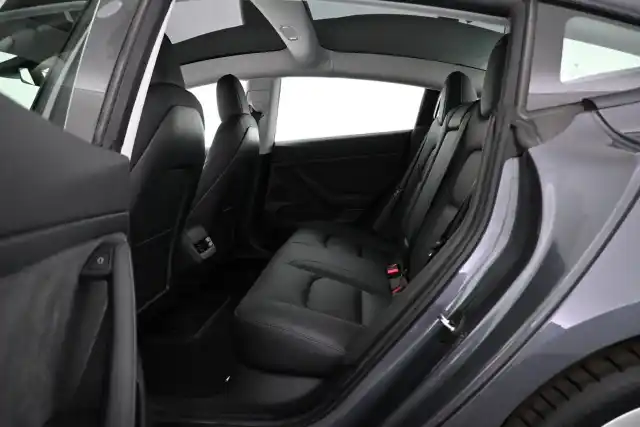 Harmaa Sedan, Tesla Model 3 – VAR-99160