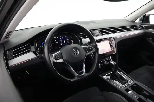 Harmaa Farmari, Volkswagen Passat – VAR-99201