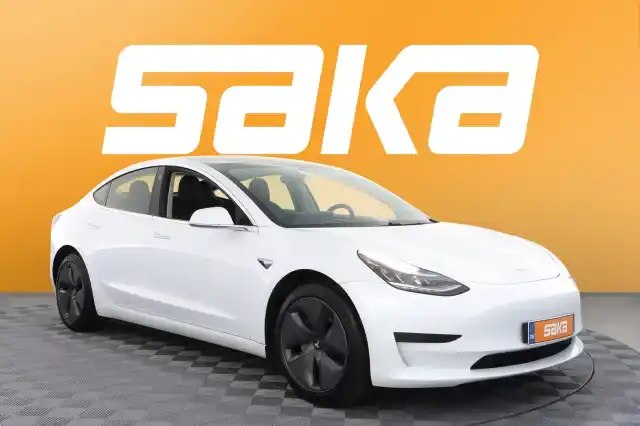 Valkoinen Sedan, Tesla Model 3 – VAR-99326