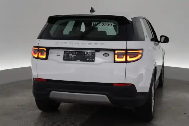 Valkoinen Maastoauto, Land Rover Discovery Sport – VAR-99573