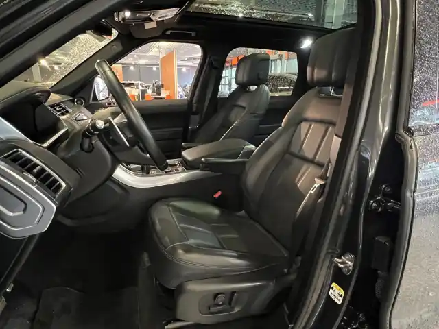 Musta Maastoauto, Land Rover Range Rover Sport – VAR-99574