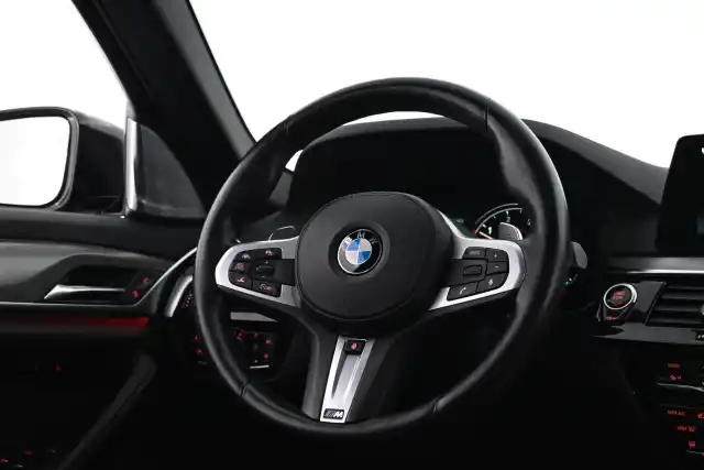  Farmari, BMW 540 – VAR-99577