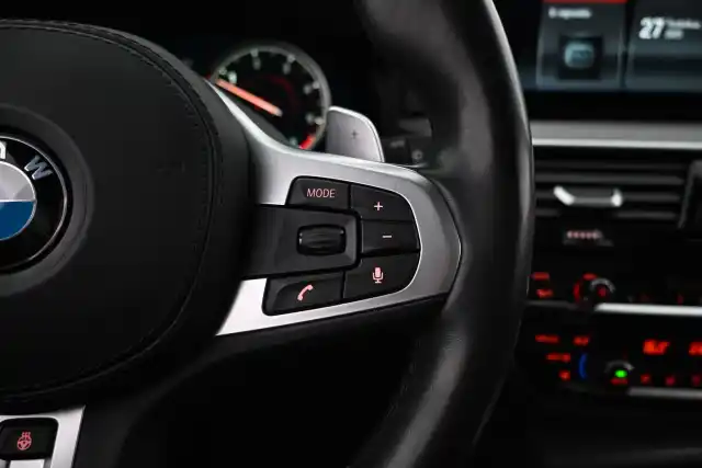  Farmari, BMW 540 – VAR-99577