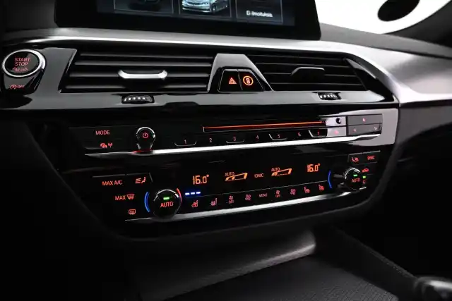  Farmari, BMW 540 – VAR-99577