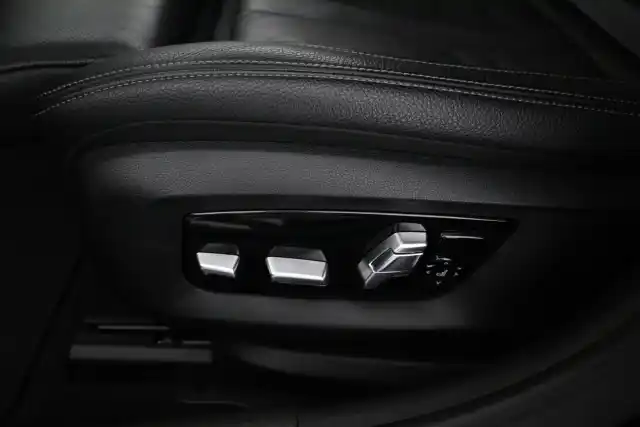  Farmari, BMW 540 – VAR-99577