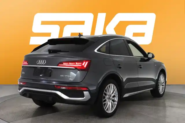 Harmaa Maastoauto, Audi Q5 – VAR-99936