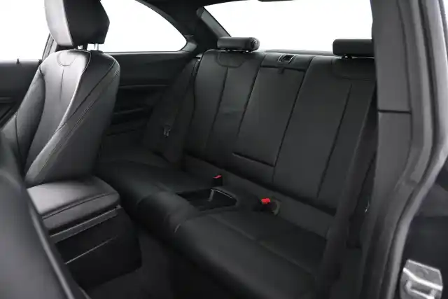 Harmaa Coupe, BMW M240i – VAR-A53275