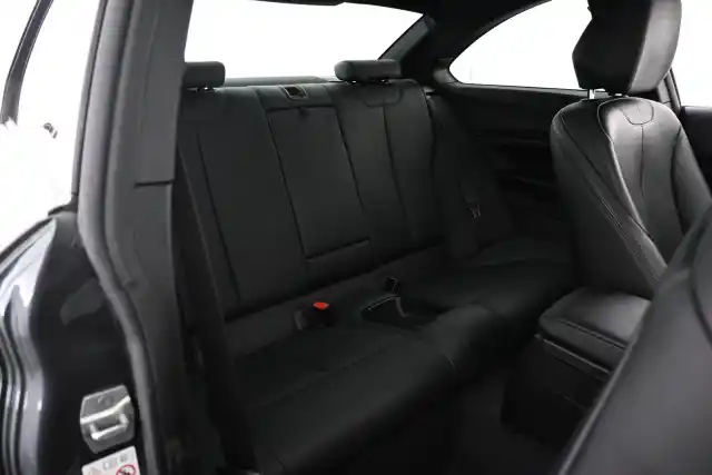 Harmaa Coupe, BMW M240i – VAR-A53275