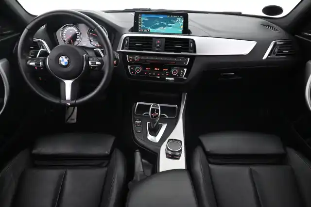 Harmaa Coupe, BMW M240i – VAR-A53275