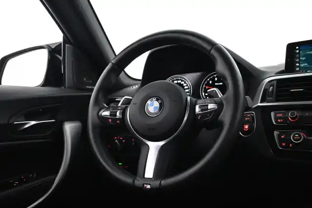 Harmaa Coupe, BMW M240i – VAR-A53275