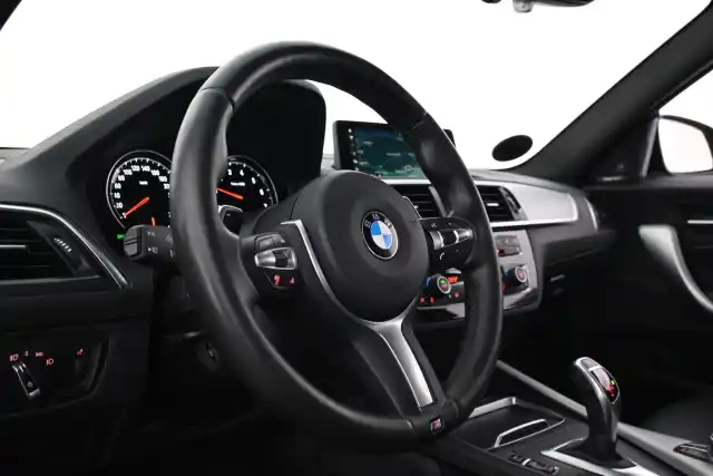 Harmaa Coupe, BMW M240i – VAR-A53275