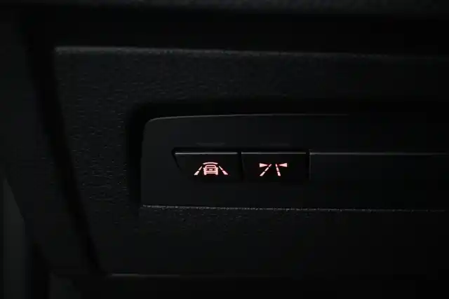Harmaa Coupe, BMW M240i – VAR-A53275