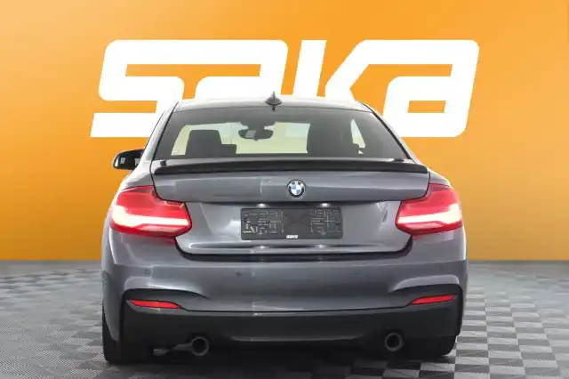 Harmaa Coupe, BMW M240i – VAR-A53275