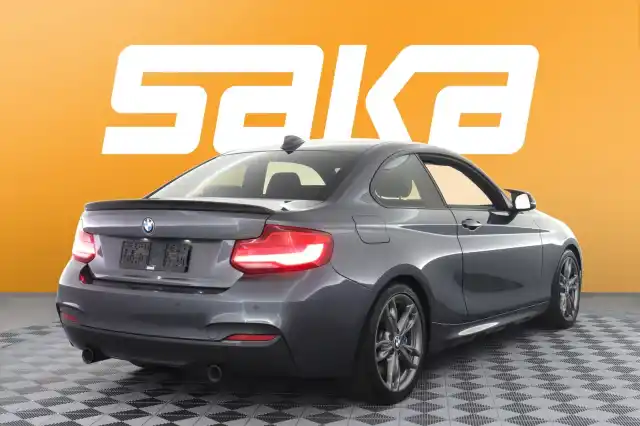 Harmaa Coupe, BMW M240i – VAR-A53275