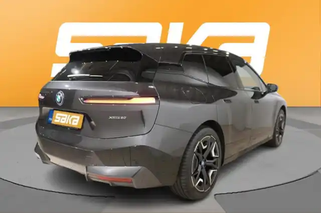 Musta Maastoauto, BMW iX – VAR-K62602