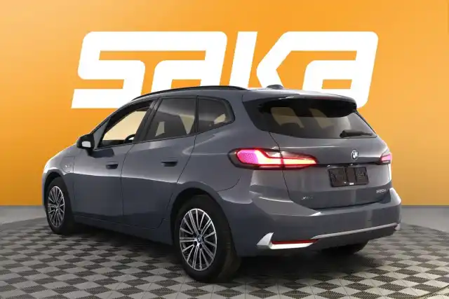 Harmaa Tila-auto, BMW 225 – VAR-M23909