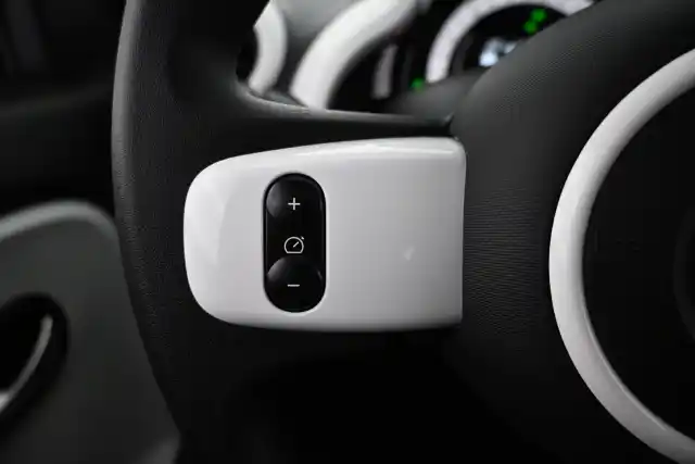 musta Viistoperä, RENAULT TWINGO – VAR-T068HV