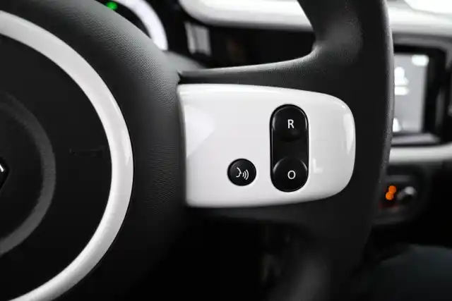 musta Viistoperä, RENAULT TWINGO – VAR-T068HV