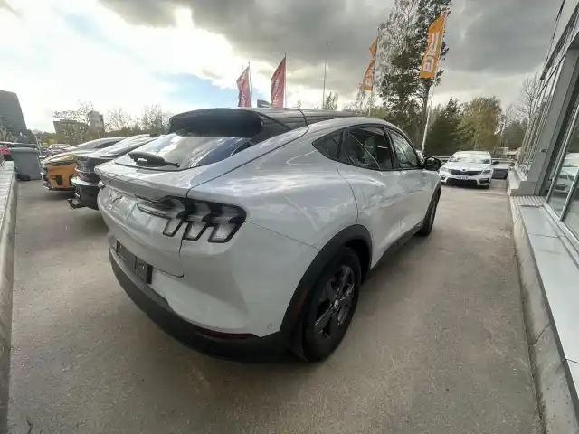  Maastoauto, Ford Mustang Mach-E – VARCWW-14-G