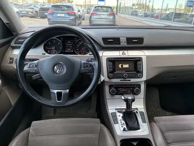 Ruskea (beige) Farmari, Volkswagen Passat – VHZ-747