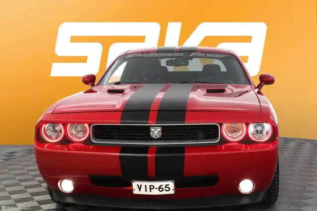 Punainen Coupe, Dodge Challenger – VIP-65