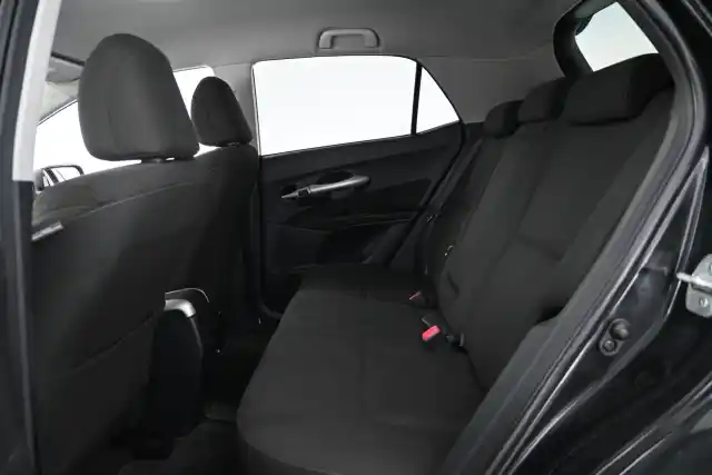 Musta Viistoperä, Toyota Auris – VJY-458