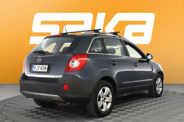 Harmaa Maastoauto, Opel Antara – VJY-838