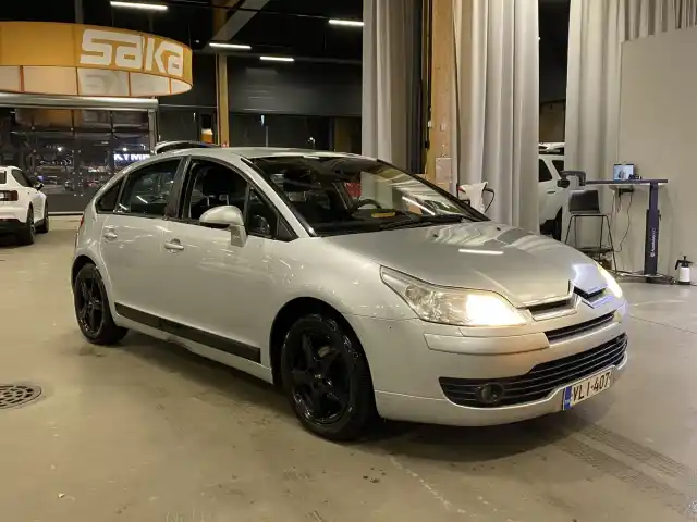 Harmaa Viistoperä, Citroen C4 – VLI-407