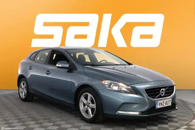 Sininen Viistoperä, Volvo V40 – VNZ-807