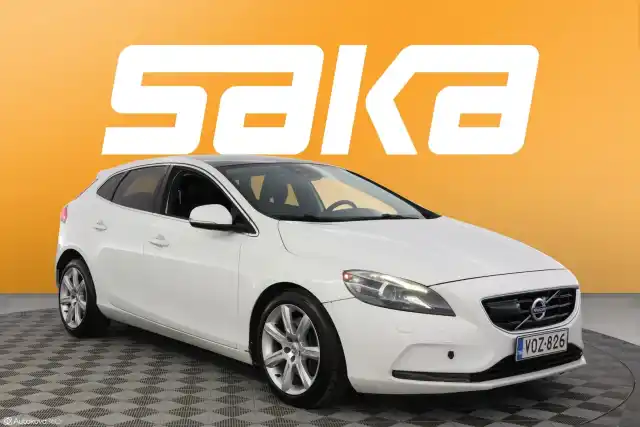 Valkoinen Viistoperä, Volvo V40 – VOZ-826