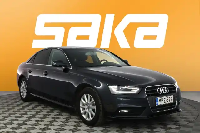 Sininen Sedan, Audi A4 – VPZ-572