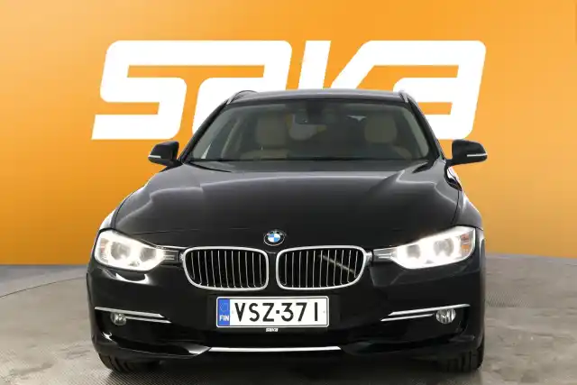 Musta Farmari, BMW 320 – VSZ-371
