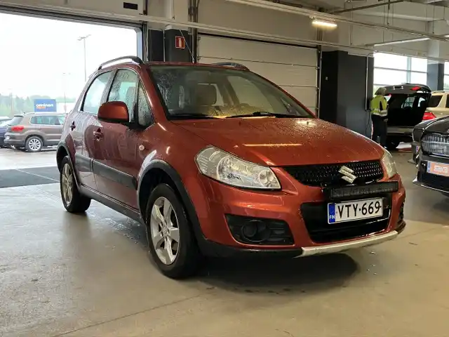Oranssi Viistoperä, Suzuki SX4 – VTY-669