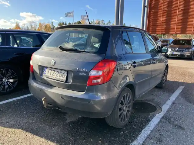 Harmaa Viistoperä, Skoda Fabia – VTZ-256