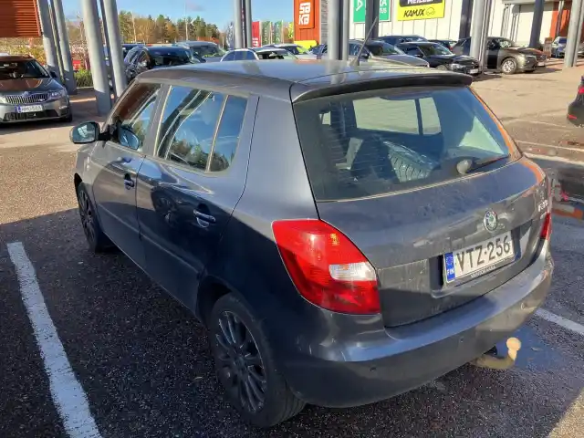 Harmaa Viistoperä, Skoda Fabia – VTZ-256