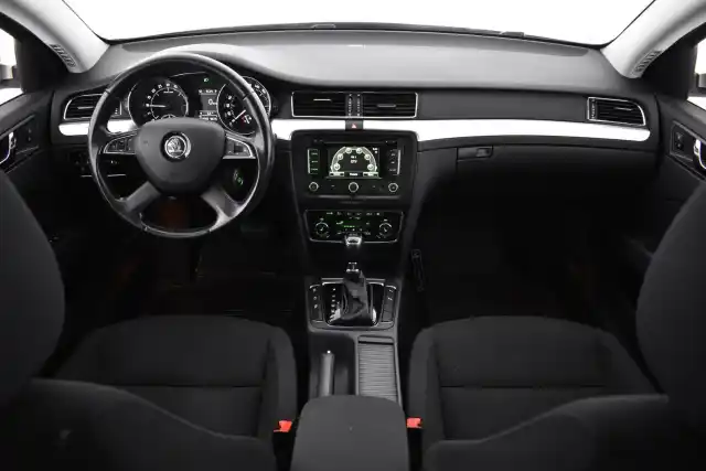 Beige Farmari, Skoda Superb – VVA-702