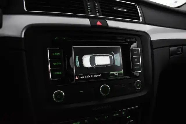 Beige Farmari, Skoda Superb – VVA-702
