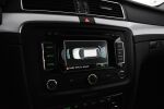 Beige Farmari, Skoda Superb – VVA-702, kuva 23