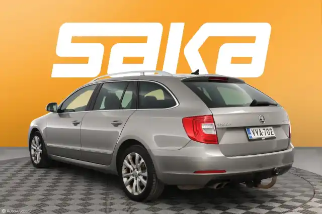 Beige Farmari, Skoda Superb – VVA-702