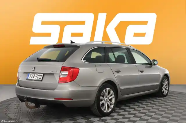 Beige Farmari, Skoda Superb – VVA-702