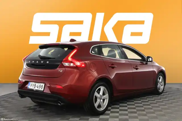Punainen Viistoperä, Volvo V40 – VVB-498