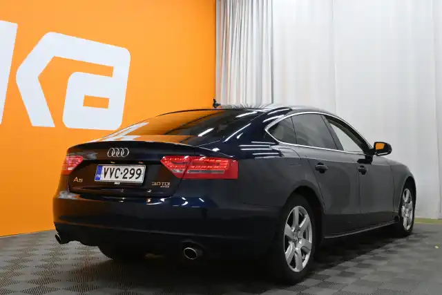 Sininen Viistoperä, Audi A5 – VVC-299