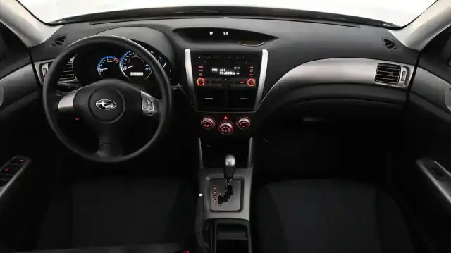 Vihreä Farmari, Subaru Forester – VVC-406