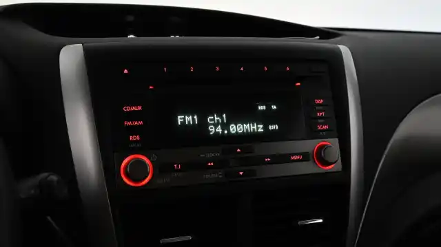 Vihreä Farmari, Subaru Forester – VVC-406